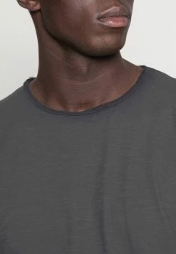 Indicode Jeans ALAIN - T-Shirt Basic - Black -INDICODE JEANS Kleidung 426b5bed60e74616aa8d0a8b65b3aea0