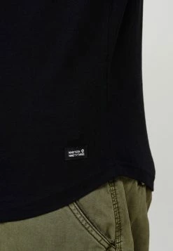 Indicode Jeans 3 PACK - T-Shirt Basic - Black -INDICODE JEANS Kleidung c37a7a876934473e8109e09d8913569a